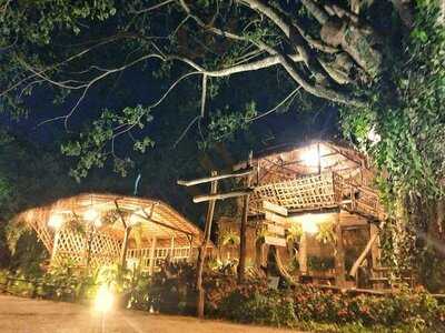 บ้านไร่ชายแดน