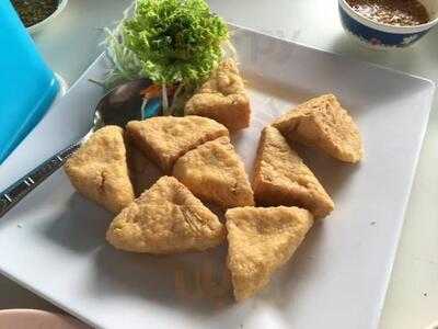 ร้านอาหาร ลำภู 3