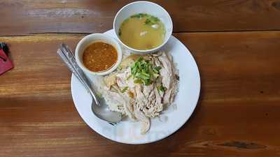 ร้านอาหารจันทร์ทอง