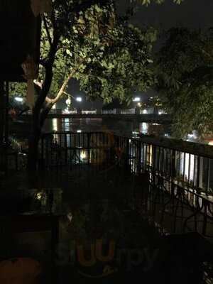 บ้านเบี้ยวฮิมปิง