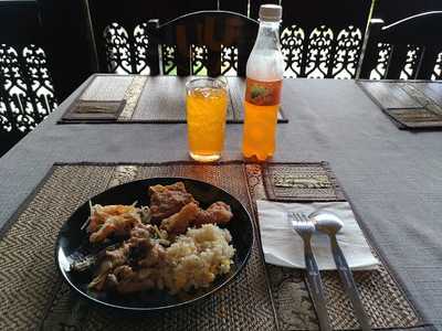 เรือนลดา