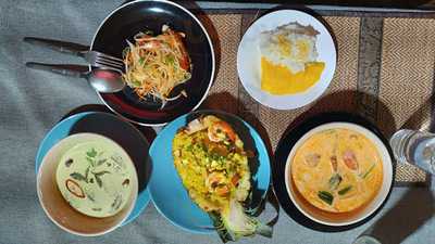 เรือนลดา