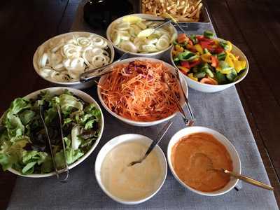 เรือนลดา