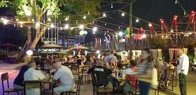 Iron Bridge Bar & Bistro