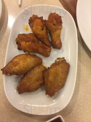 Pizza Hut - Kad Suan Kaew