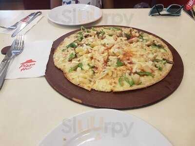 Pizza Hut The Plaza