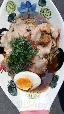 เตี๋ยวเรือต่อชาม เจ็ดยอด