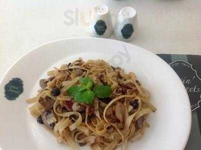 เลิฟวิ่ง สวีท