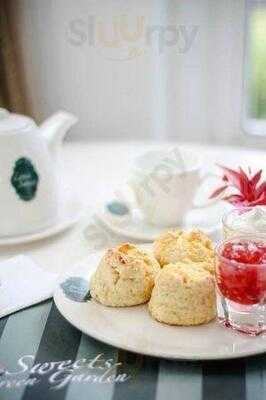 เลิฟวิ่ง สวีท