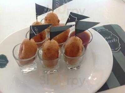 เลิฟวิ่ง สวีท