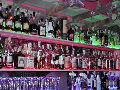 Andrew's Bar And Grill