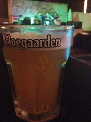 Gusto Bar And Restaurant