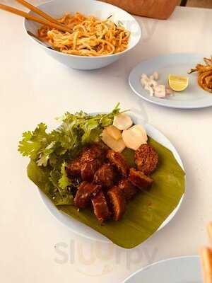 Khao Soi Phor Jai Restaurant