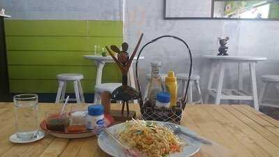 ร้าน อังเคิ้ลจา