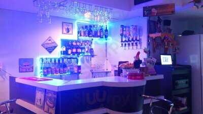 Sawadee Bar And Restaurant