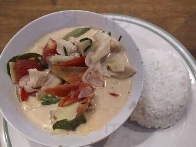 กาแฟพระจันทร์ยิ้ม