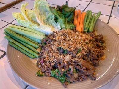 ผามไส้อั่ว