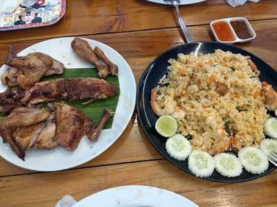 ไก่ย่างเขาสวนกวางเชียงใหม่ - ประเสริฐแลนด์