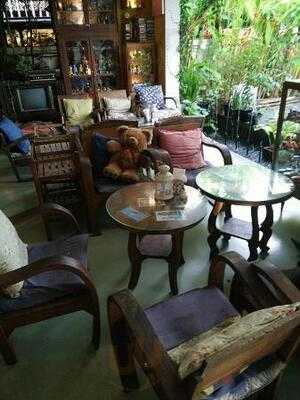 ร้านคุณนายตื่นสาย