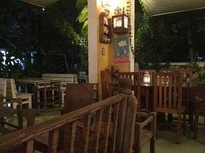 ร้านคุณนายตื่นสาย