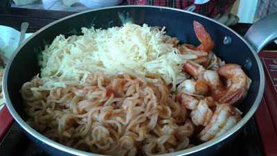 รรรรา ลานโล่ง