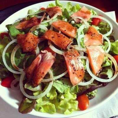 ไทนี่ บิสโทร