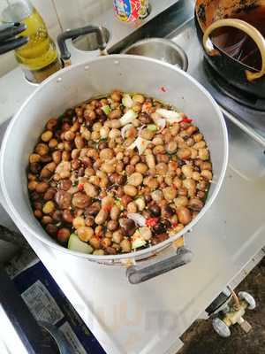 อีสานส้มตำหัวสะพาน