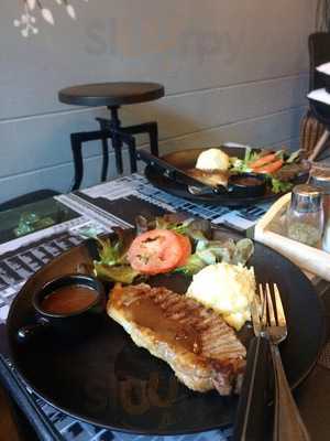 เดอะ ลอฟต์ คิทเช่น