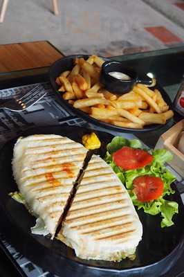 เดอะ ลอฟต์ คิทเช่น