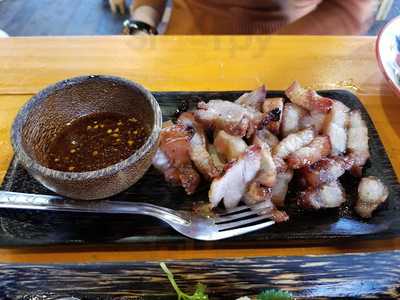 หอมซัง แอท ท่าข้าม