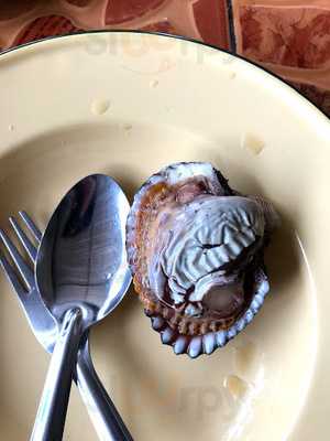 ร้านอาหารท่าปอมซีฟู๊ด