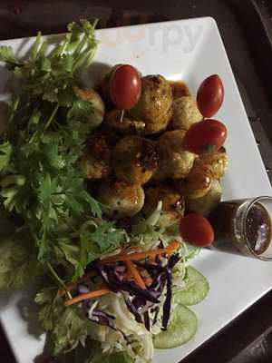 ร้านอาหาร สุดสายหนึ่ง