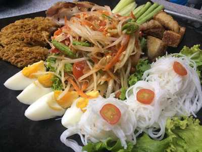 ร้านอาหาร สุดสายหนึ่ง