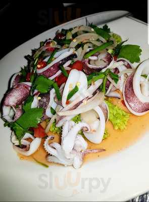 ร้านอาหารอีสานเรือนเพชร