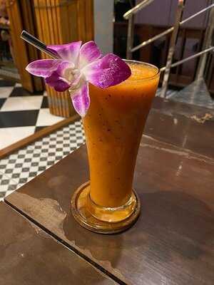 ผัดไทย ร็อคแอนด์โรล