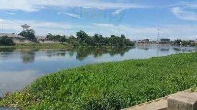 ร้านอาหาร แม่กลองริเวอร์ไซด์