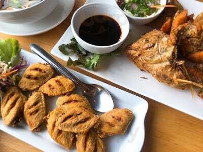 โอ่งข้าวโอ่งน้ำ