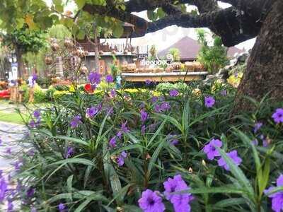 โอ่งข้าวโอ่งน้ำ