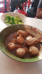 ก๋วยเตี่ยวเรือเจ๊แดง