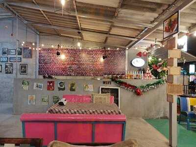 ร้าน ครัว คุณแม่ ส้มตำ กระเพราถาด