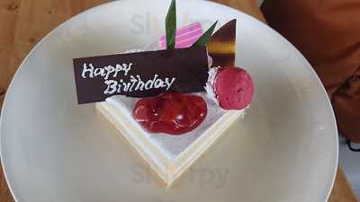 Champions Sports Bar And Grill