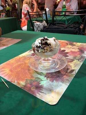 ปุ๊กกี้ & อีริค เรสเตอรองท์