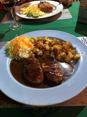 ปุ๊กกี้ & อีริค เรสเตอรองท์