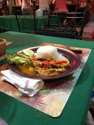 ปุ๊กกี้ & อีริค เรสเตอรองท์