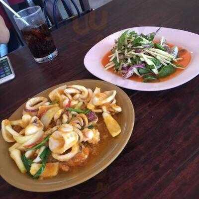 ร้านอาหาร เจ๊จุก