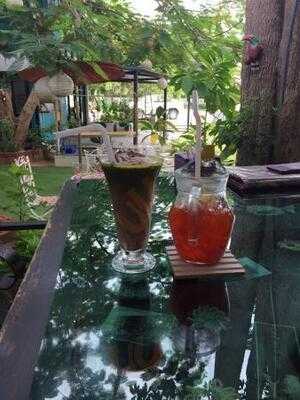 กู๊ดฟาร์มเมอร์โฮมเมดแอนด์ฟาร์ม