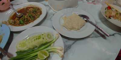 แม่สายทอง ข้าวเหนียวมะม่วง