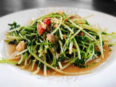 ร้านอาหาร ปูเป็นสุดหาดจอมเทียน