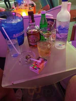 ร้าน แคนดี้ ช็อป บาร์