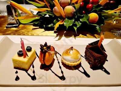 คาพรีส เรสเตอรองท์ & บาร์